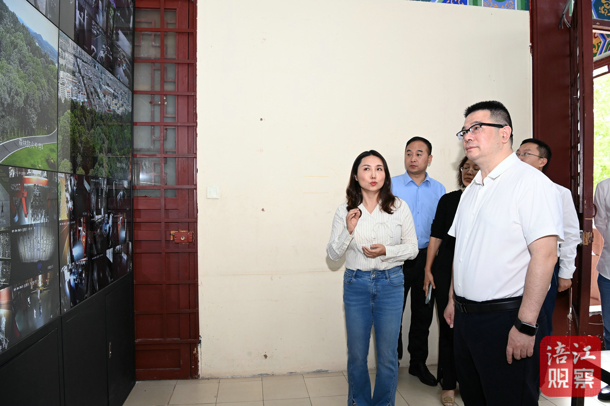 2023年9月30日，李云在富樂山公園督導(dǎo)檢查節(jié)日期間安全生產(chǎn)情況1  張莉 攝.jpg