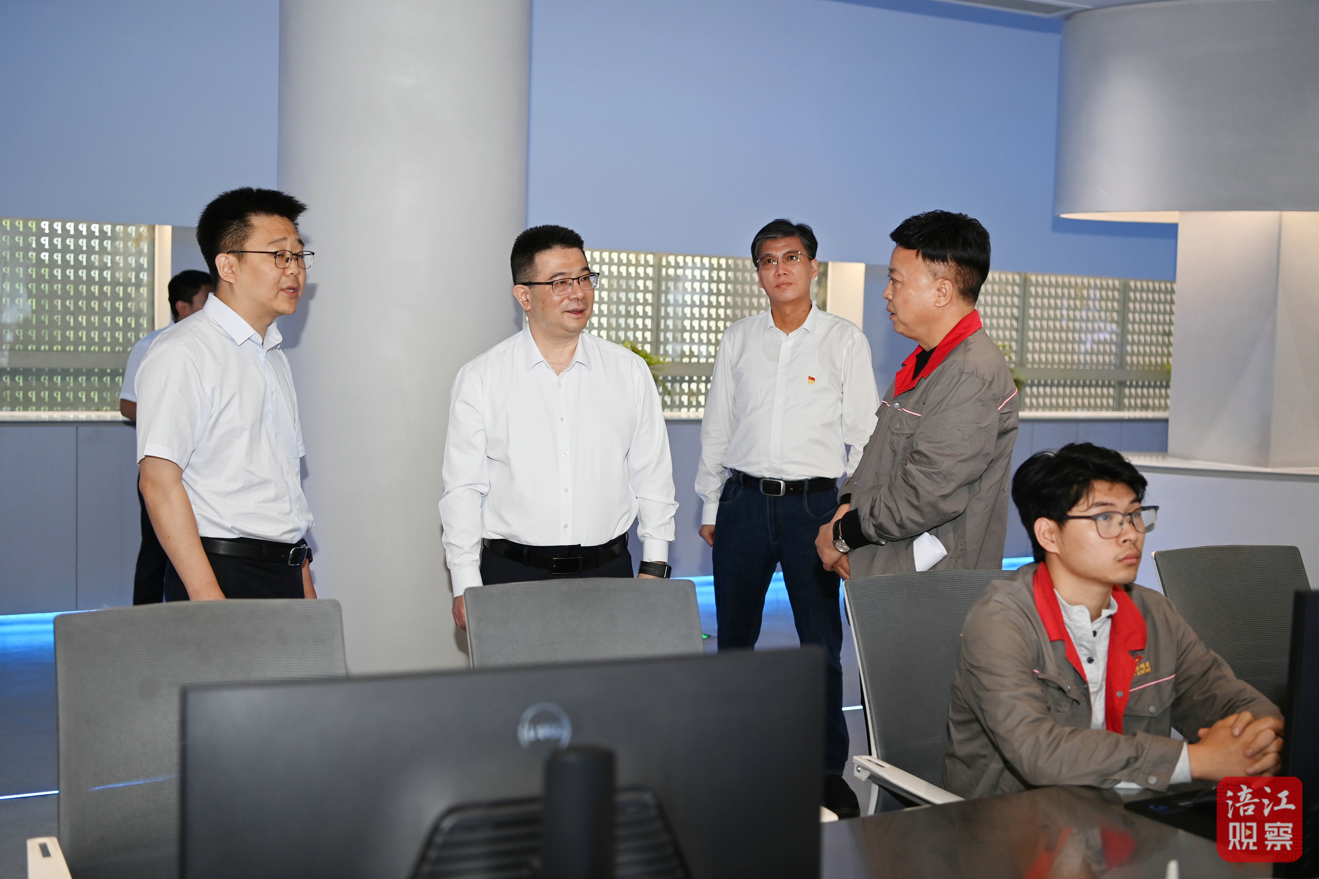 2025年5月30日，李云督導檢查安全生產(chǎn)、防汛抗旱和地災防治工作2（啟明星磷化工）  張莉 攝.jpg