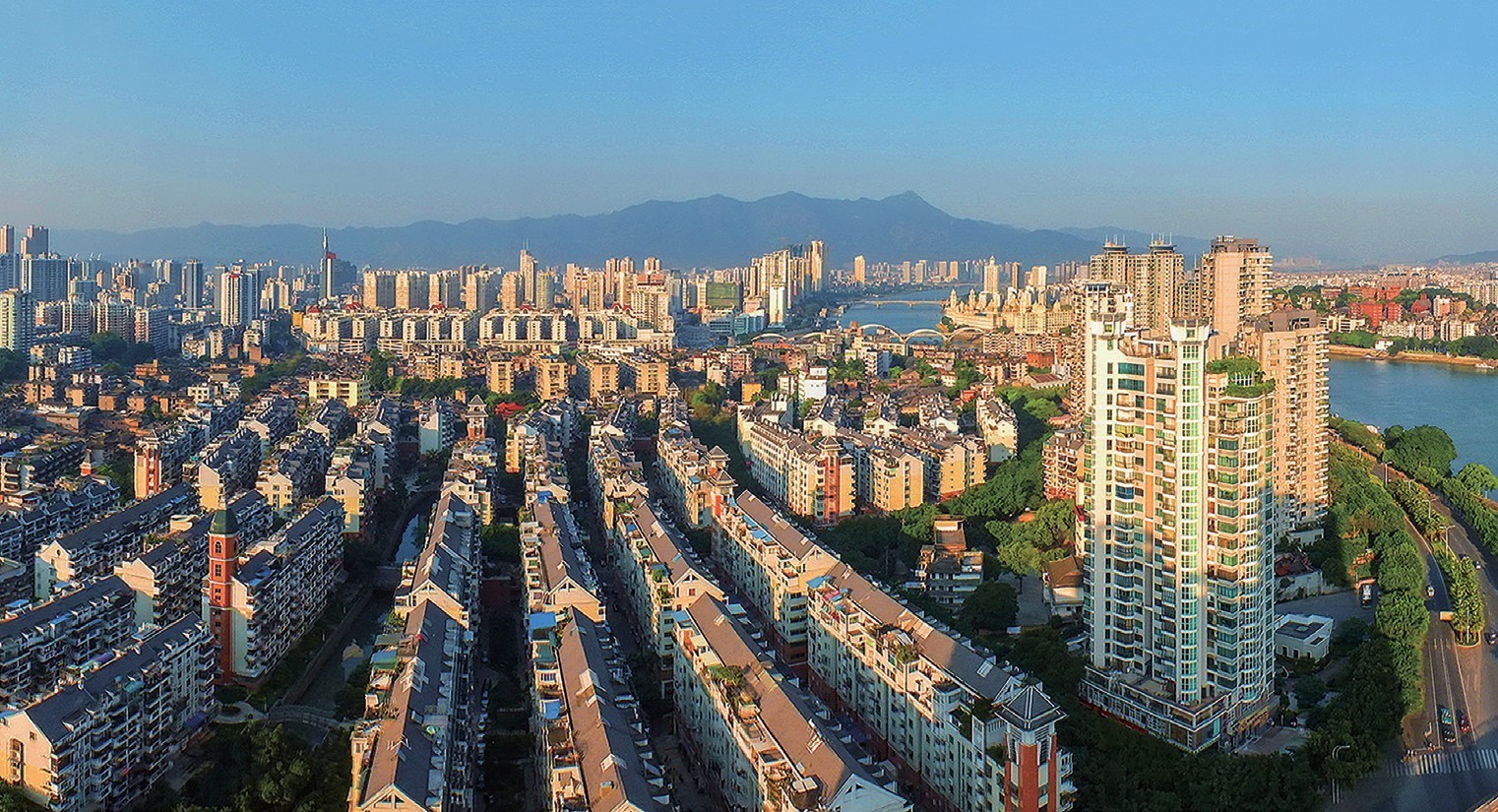 2018年，福州市臺(tái)江區(qū)蒼霞新城，高樓拔地而起，舊貌換新顏。